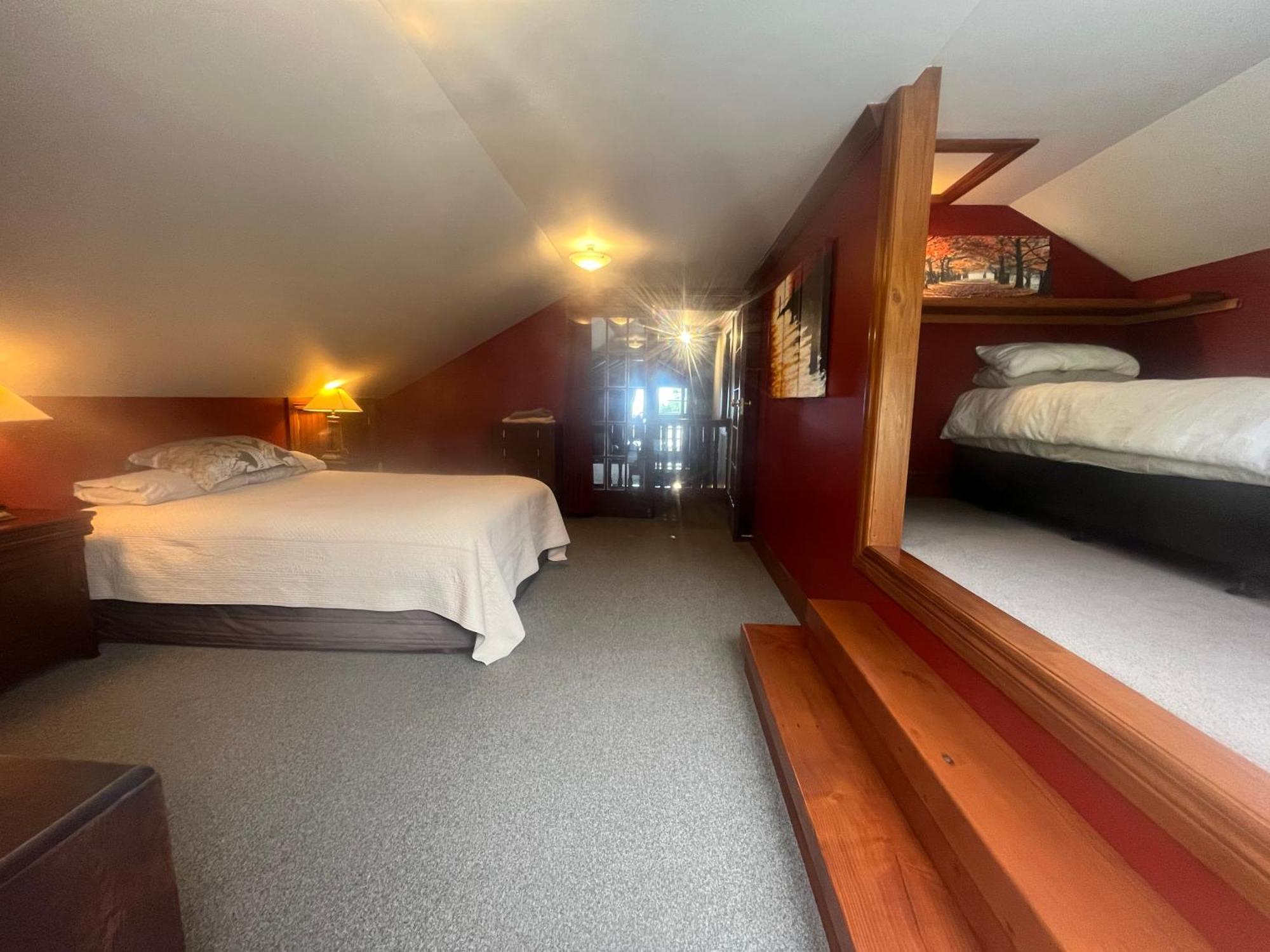 The Ghost Lodge Granity المظهر الخارجي الصورة