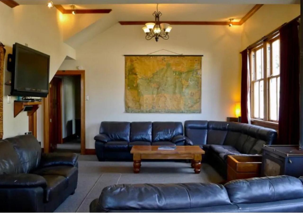 The Ghost Lodge Granity المظهر الخارجي الصورة